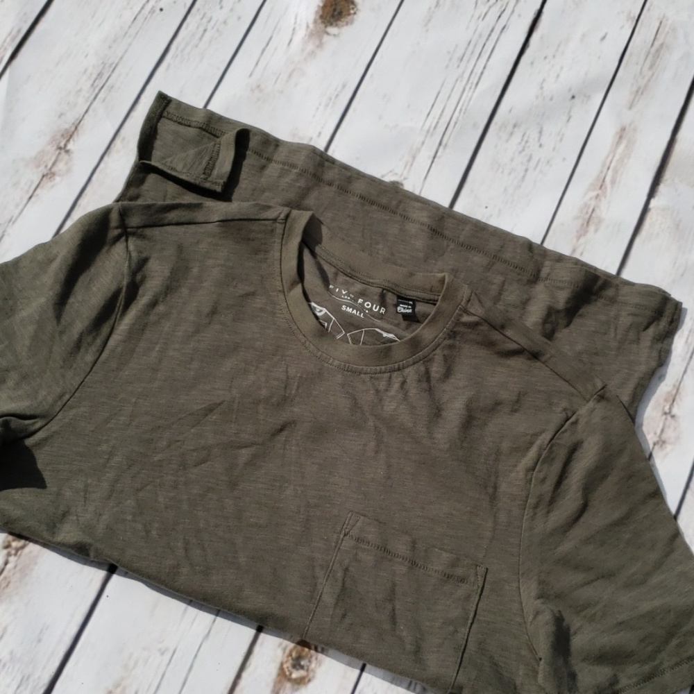 ⏭Crew Neck- short sleeve Tee⏮ - Picture 2 of 4